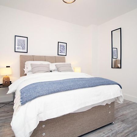 Kingsbridge Point - Cosy One Bed Apartments Near Town Centre, Σουίντον Εξωτερικό φωτογραφία