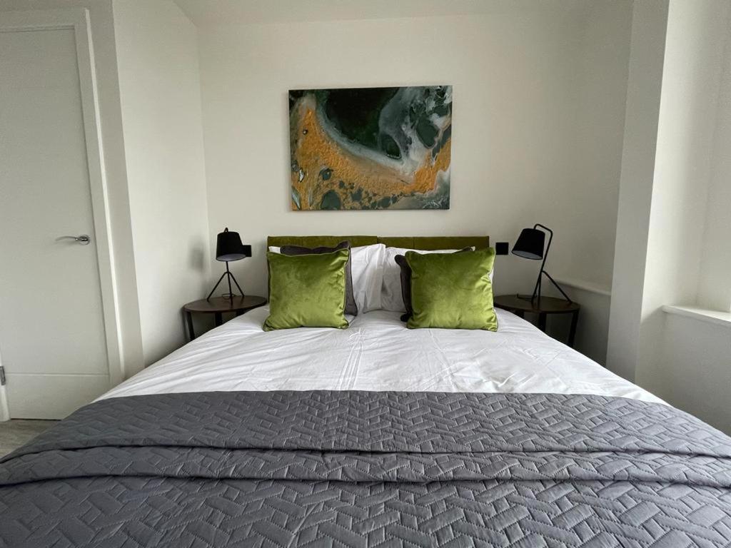Kingsbridge Point - Cosy One Bed Apartments Near Town Centre, Σουίντον Εξωτερικό φωτογραφία