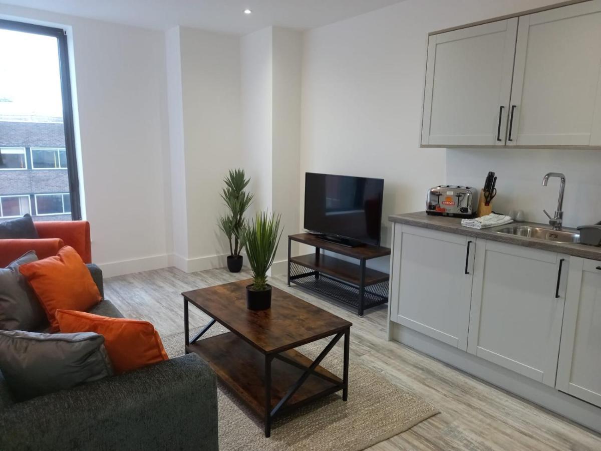 Kingsbridge Point - Cosy One Bed Apartments Near Town Centre, Σουίντον Εξωτερικό φωτογραφία