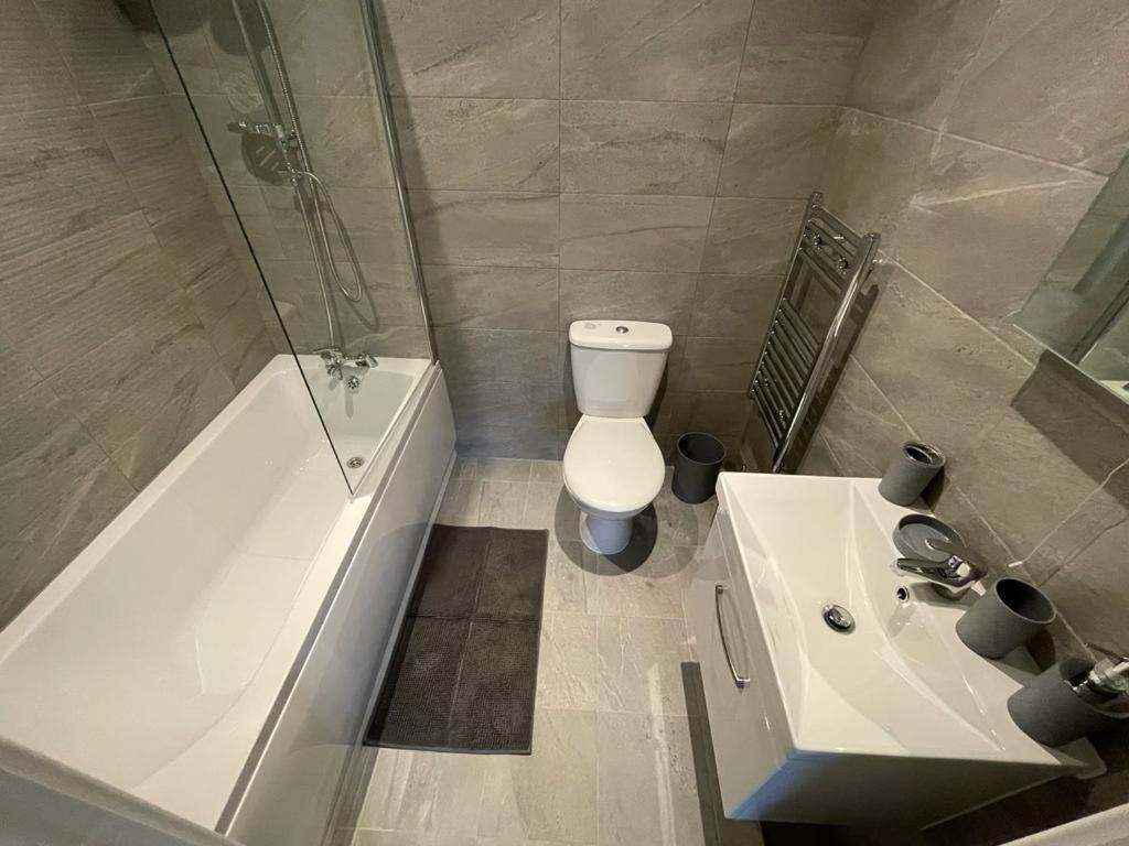 Kingsbridge Point - Cosy One Bed Apartments Near Town Centre, Σουίντον Εξωτερικό φωτογραφία