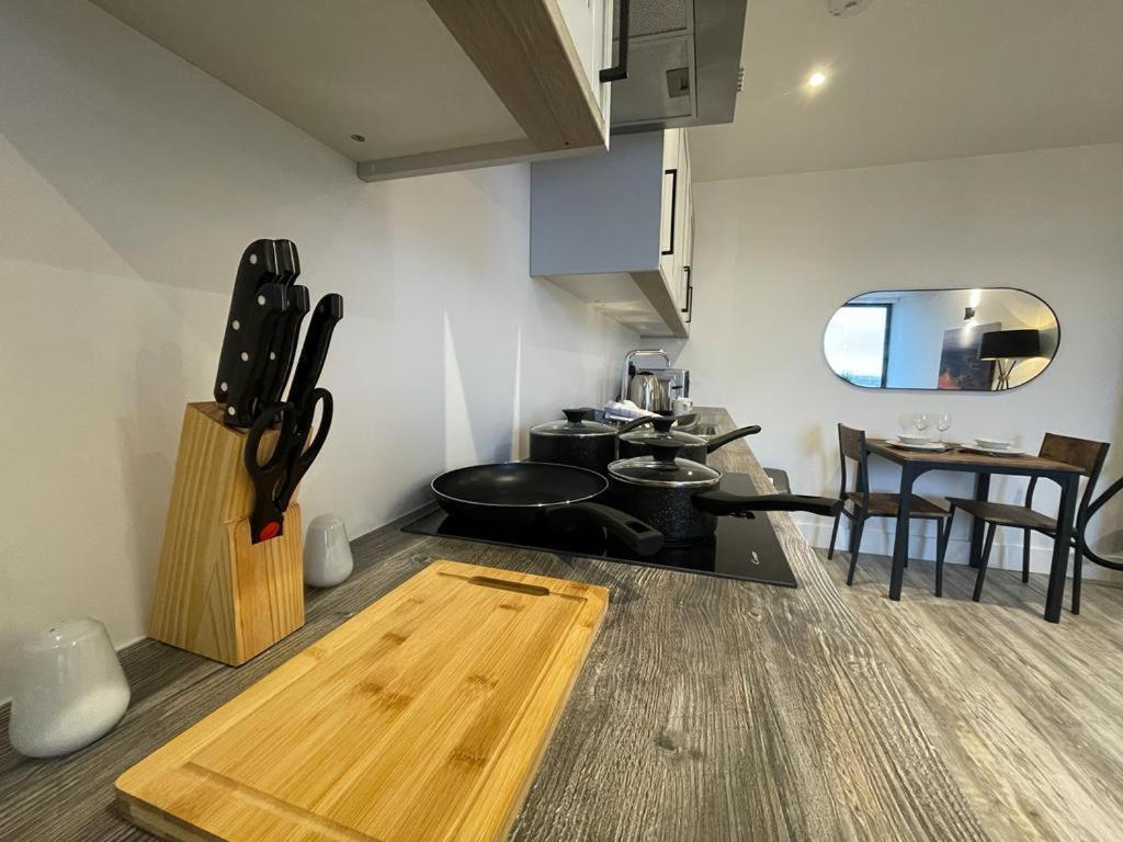 Kingsbridge Point - Cosy One Bed Apartments Near Town Centre, Σουίντον Εξωτερικό φωτογραφία