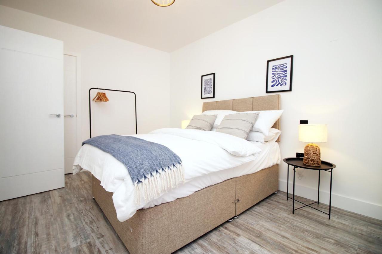 Kingsbridge Point - Cosy One Bed Apartments Near Town Centre, Σουίντον Εξωτερικό φωτογραφία