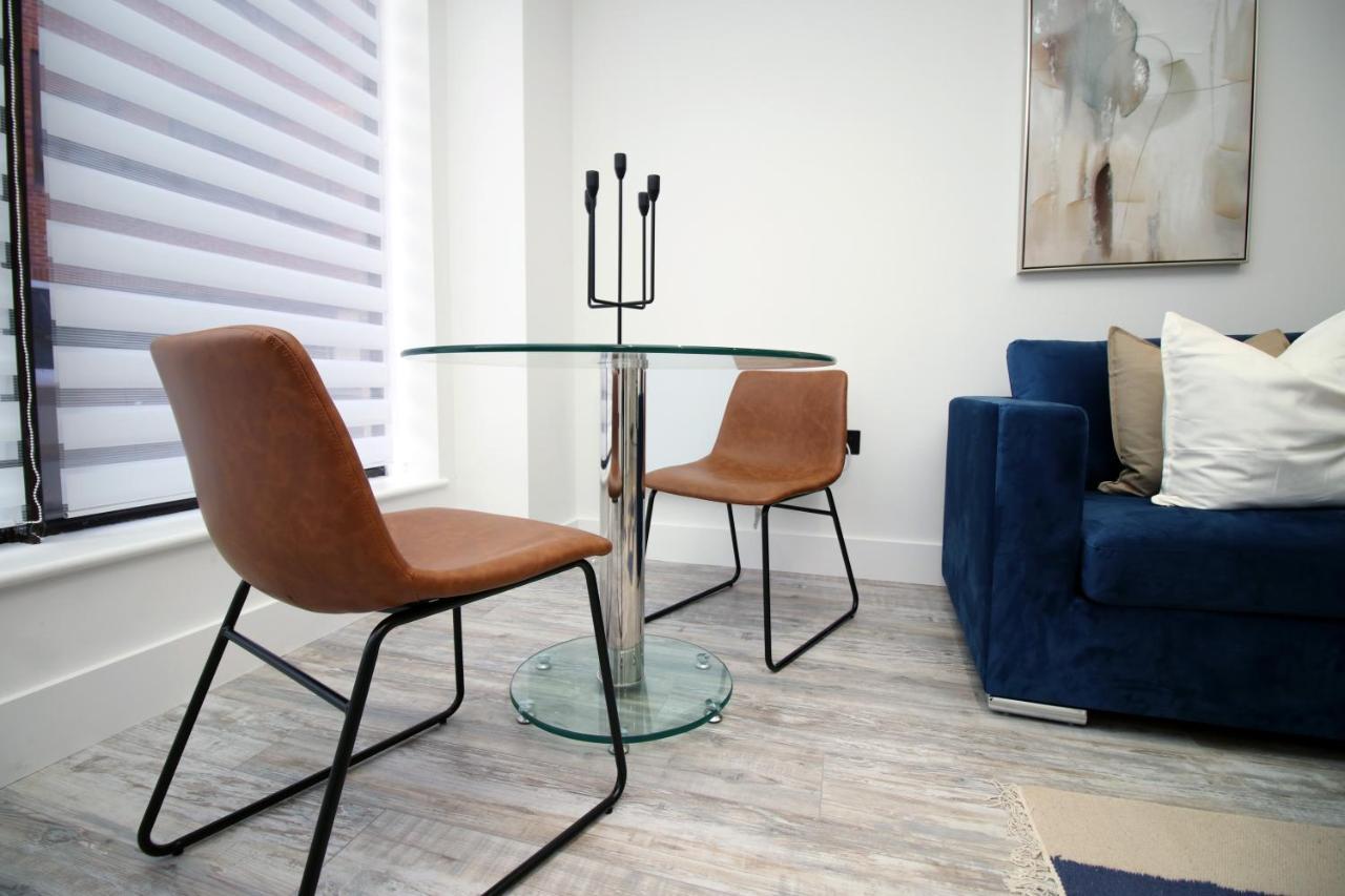 Kingsbridge Point - Cosy One Bed Apartments Near Town Centre, Σουίντον Εξωτερικό φωτογραφία